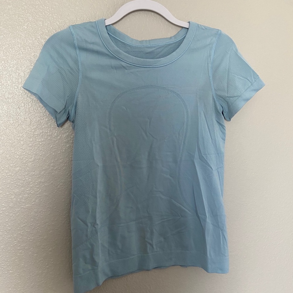 Lululemon Short Sleeve Relaxed Fit Top